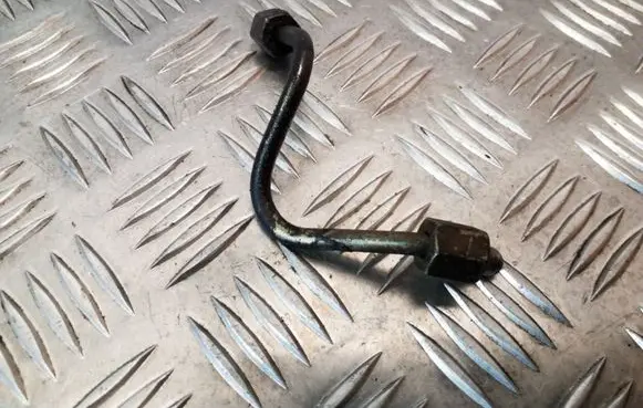 Mercedes-Benz Vito Viano W638 Fuel injector supply line/pipe 