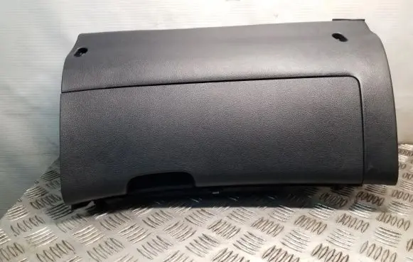 Skoda Octavia Mk2 (1Z) Glove box 1Z2857103