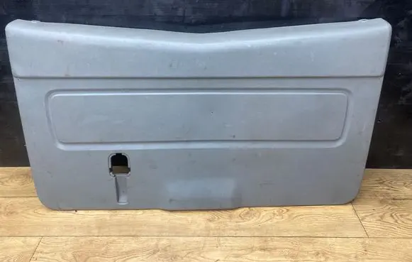 Opel Vivaro Tailgate trim 91165790 7700313073