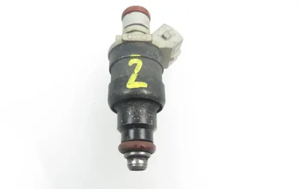 Audi A4 S4 B5 8D Fuel injector 078133551D