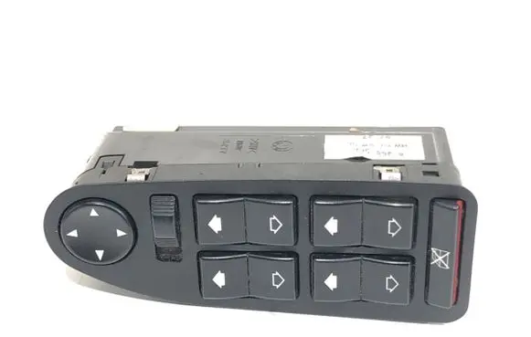 BMW 5 E39 Electric window control switch 8368966