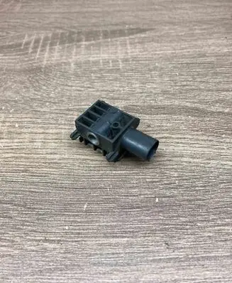 Mercedes-Benz R W251 Airbag deployment crash/impact sensor 0038202926