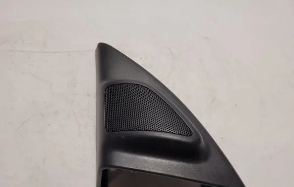 Volvo V70 Front door speaker 30781065