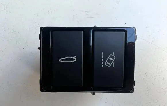 Jaguar XE Tailgate opening switch 1ADSAX760B 26144845 18020902