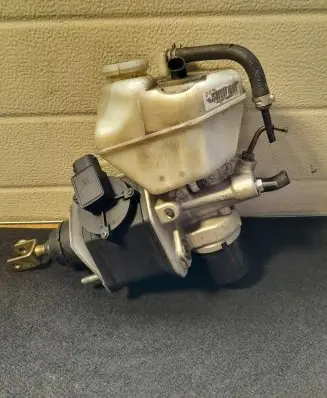 Mercedes-Benz S W221 Master brake cylinder A004300312 8E0612105AB