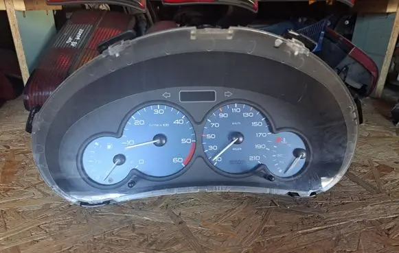 Citroen Berlingo Speedometer (instrument cluster) 9646433980 6104XF 000707903