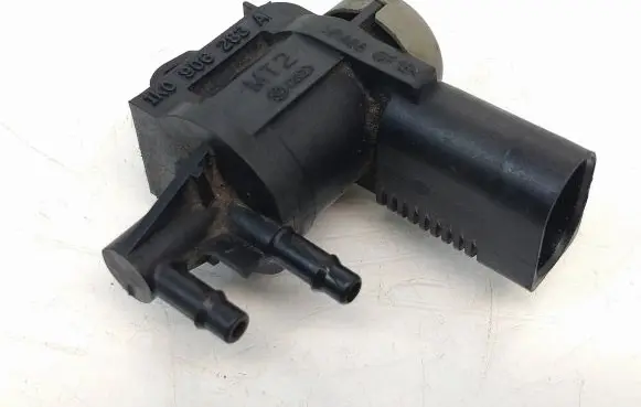 Skoda Octavia Mk2 (1Z) Turbo solenoid valve 1K0906283A