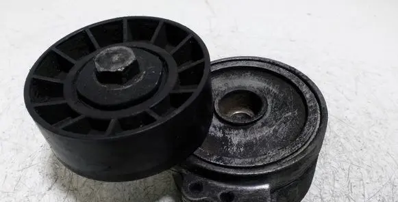 Volvo V50 Alternator belt tensioner TB030