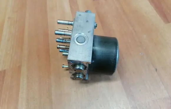 Renault Laguna II ABS Pump 8200345939D 7701209918 10020700934