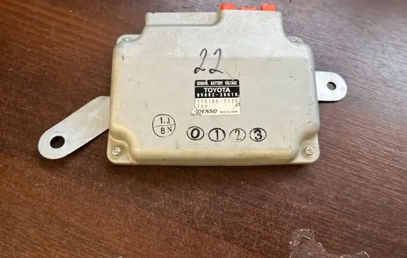 Toyota Auris 150 Other control units/modules 8989228010