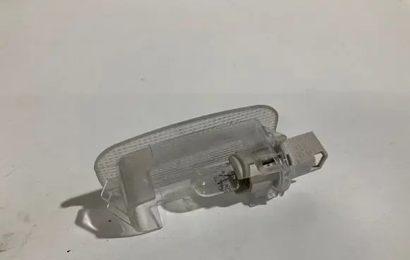 Mercedes-Benz E W212 Front door interior light A2218200401 5N11D1112