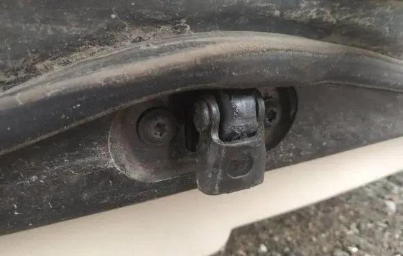 Skoda Superb B6 (3T) Rear door check strap stopper