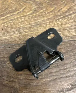 Renault Master III Loading door upper hinge X1117118