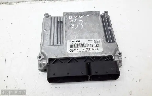 BMW 1 E81 E87 Engine control unit/module 0281016068