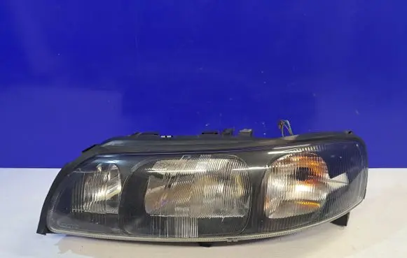 Volvo S60 Headlight/headlamp 8693587 89006822