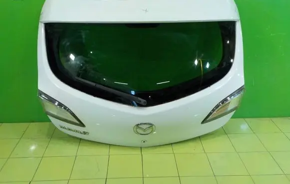 Mazda 3 II Tailgate/trunk/boot lid UP21