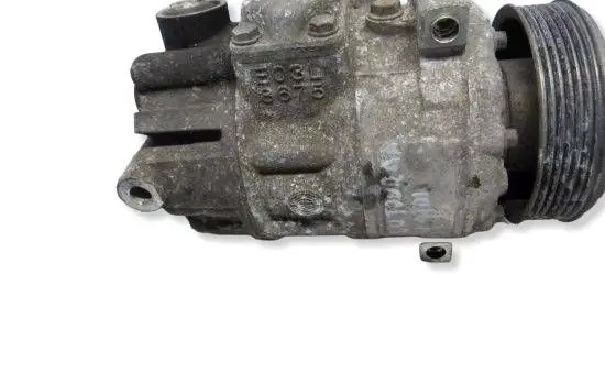 Volkswagen Touran I Air conditioning (A/C) compressor (pump) 1K0820803G