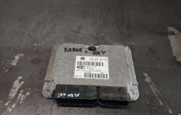 Skoda Fabia Mk1 (6Y) Engine control unit/module 036906034KE
