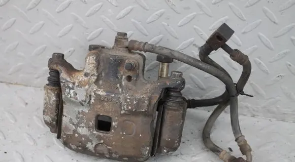 Nissan X-Trail T31 Front brake caliper