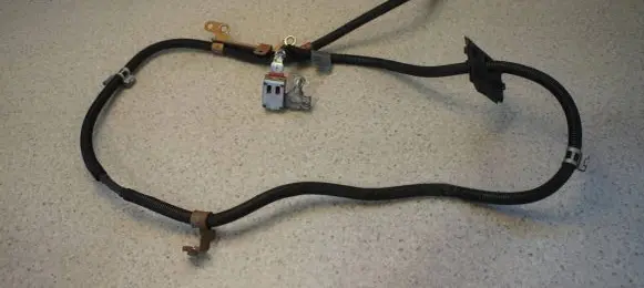 Mercedes-Benz SLK R172 Positive cable (battery) A1725400233