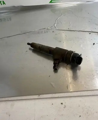 Fuel injector
