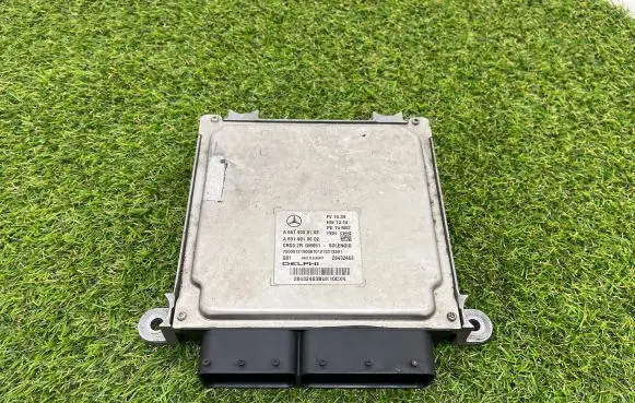 Mercedes-Benz E W212 Engine control unit/module A6519009102 A6519010602 28432463