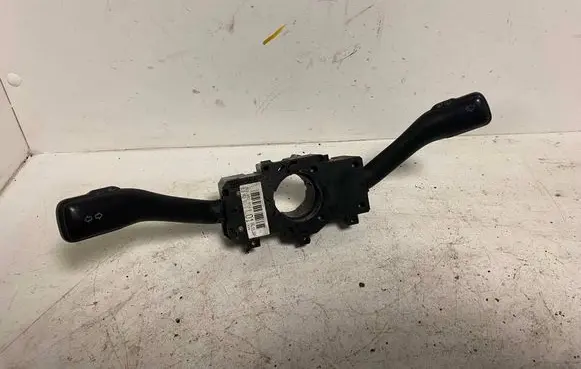 Audi A3 S3 8L Wiper turn signal indicator stalk/switch 8L0953503A 001120261