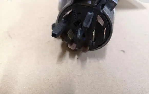 Ford Galaxy Ignition lock 4B0905851B