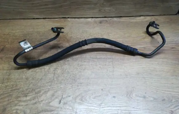 Opel Zafira B Power steering hose/pipe/line 13122700