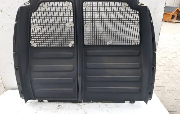 Volkswagen Caddy Partition between cabin 