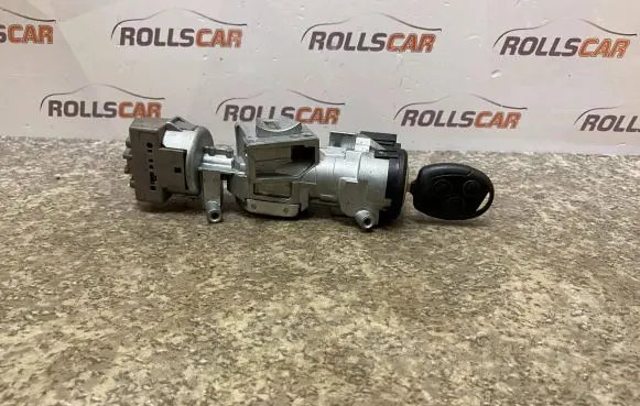 Ford Focus Ignition lock 3M513F880AC