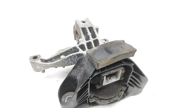 Engine mount bracket