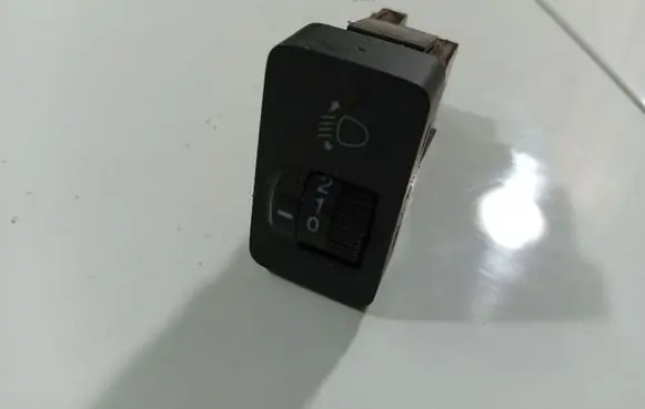 Honda FR-V Headlight level height control switch