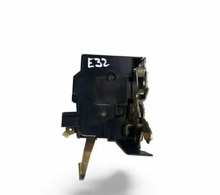 BMW 7 E32 Front door soft close latching motor 51221908741 1908741