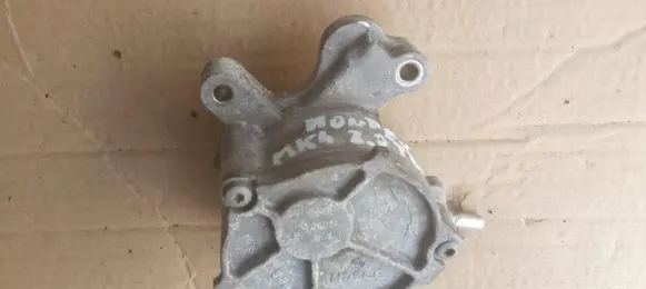 Ford Mondeo MK IV Vacuum pump