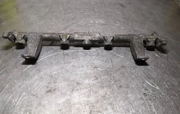 Mazda Tribute Fuel main line pipe E8BWC0 SU280