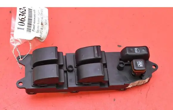 Toyota Avensis Verso Electric window control switch 54035144