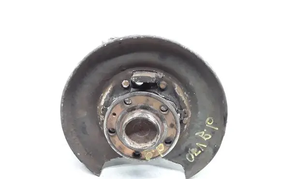 Volvo V70 Rear wheel hub spindle/knuckle 9200624