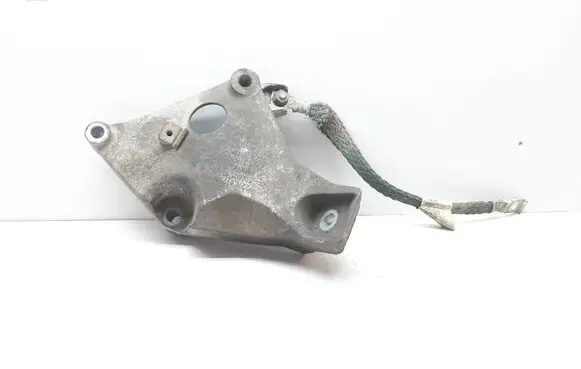 BMW 3 E90 E91 Engine mounting bracket 6775041 22116775041