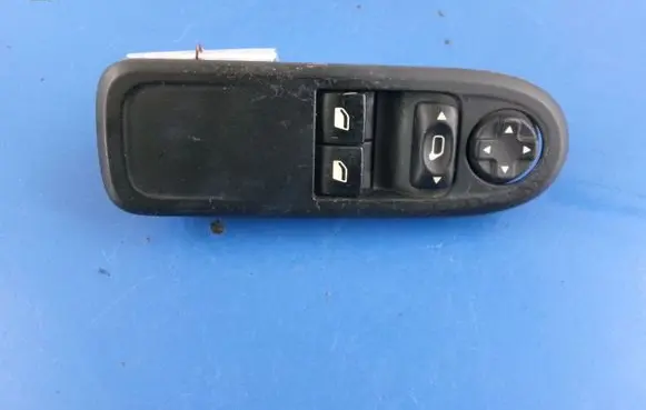 Peugeot 308 Other devices 96565186XT