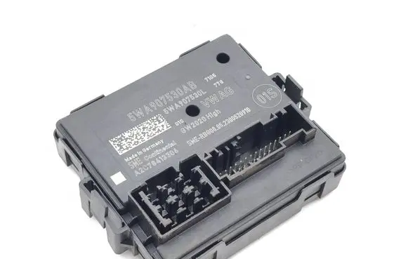 Audi A3 8Y Gateway control module 5WA907530AB 5WA907530L A2C78413306
