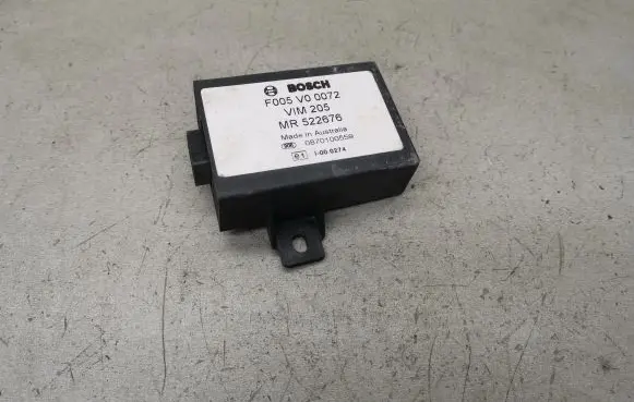 Mitsubishi Carisma Immobilizer control unit/module F005V00072 MR522676
