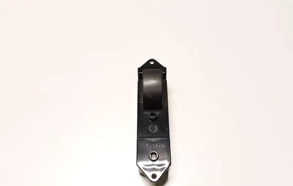 Mitsubishi Outlander Electric window control switch MR502237 C8DD320M