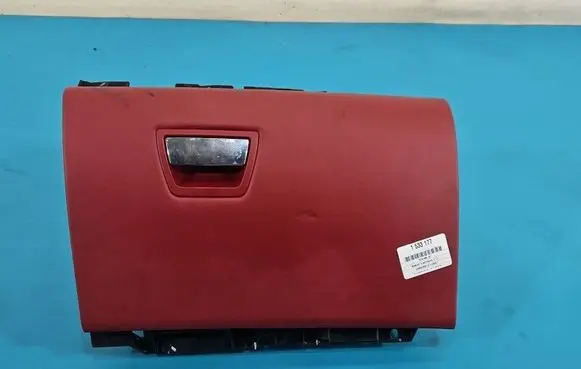 Maserati Quattroporte Glove box 670010224 IMPRK1533177