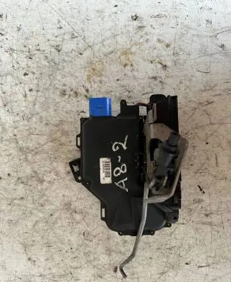 Audi A8 S8 D3 4E Rear door lock 4E0839016 PA66307