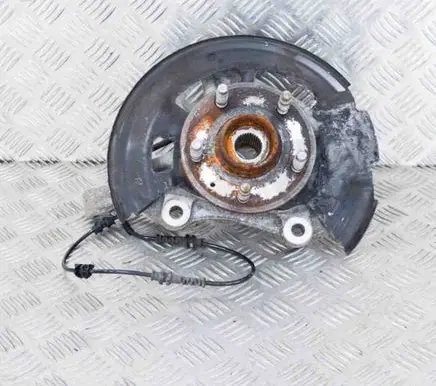 Front wheel hub