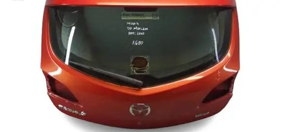 Mazda 3 I Truck tailgate 