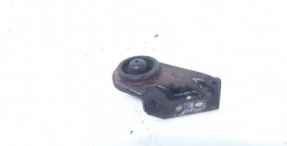 Hyundai Santa Fe Radiator mount bracket