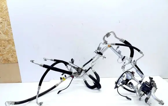 Peugeot 208 Air conditioning (A/C) pipe/hose T16961C T99082B