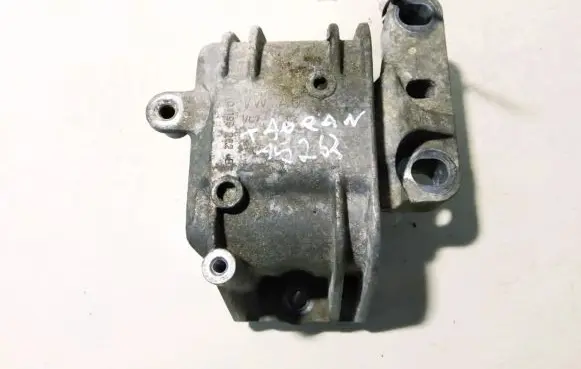 Volkswagen Touran I Engine mounting bracket 1k0199202bb
